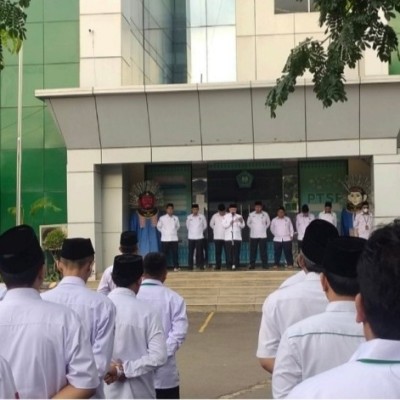 Dua Guru MAN 7 Jakarta Ikuti Upacara Hari Lahir Pancasila di Kanwil Kemenag DKI