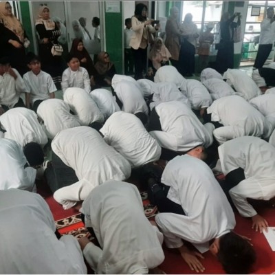 MIN 4 Jakarta Selatan Umumkan Kelulusan 100% Siswa Kelas VI TP 2024/2025