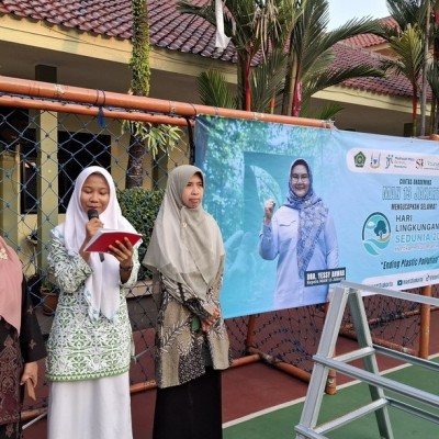 Peringati Hari Lingkungan Hidup, MAN 13 Jakarta Gelar Aksi Nyata Kurangi Polusi Plastik