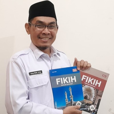 Usup Sidik dan Perjalanan Menulis Buku Fikih Kurikulum Merdeka