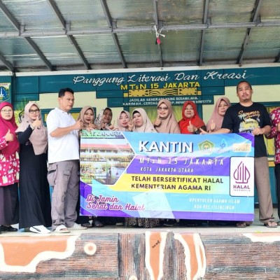 Delapan Kantin Madrasah Punya Sertifikat Halal, Hati Warga Madrasah Pun Tenang