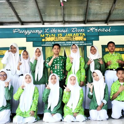 Pupuk Jiwa Kepemimpinan Sejak Dini, MTsN 15 Gelar Debat Kandidat Calon Ketua OSIS