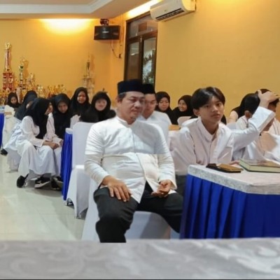 Ujian Tasmi’ Al-Qur’an Juz 28–30: Menguatkan Karakter Generasi Robbani di MTsN 4 Jakarta