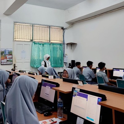 Siswa MAN 7 Jakarta Ikuti Ujian OSN dengan Semangat dan Harapan Raih Prestasi Terbaik