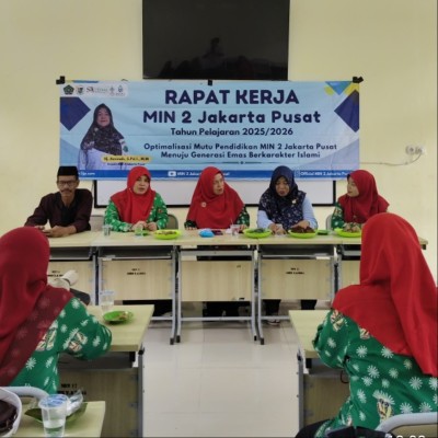 Lintas Laut Demi Mutu: Rapat Kerja MIN 2 Jakarta Digelar di Pulau Tidung