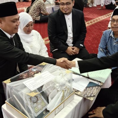 Cinta yang Disahkan di Istiqlal: 12 Pasangan dari Jakarta Timur Ikuti Nikah Massal