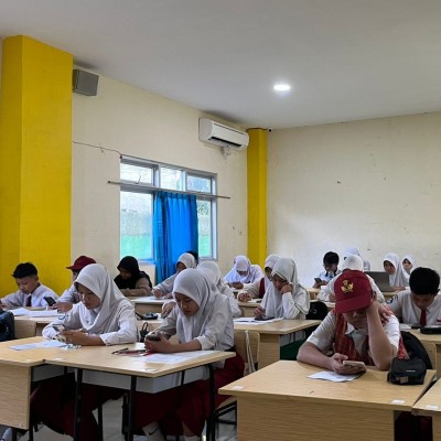 MTsN 29 Jakarta Timur Laksanakan Tes CAT Jalur Reguler Tahun Ajaran 2025/2026