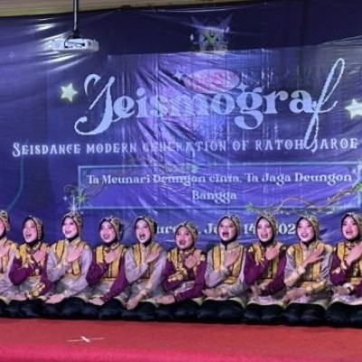 Pesona Tari Ratoh Jaroe MAN 9 Jakarta Timur Guncang Panggung UIN Syarif Hidayatullah