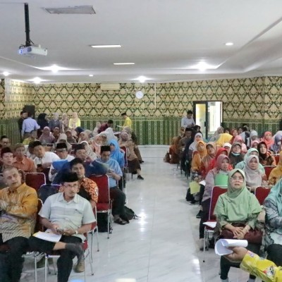 Pembinaan Guru PAI: KaKanKemenag Jakarta Timur Ajak Guru PAI Pintar Baca Tulis Al-Qur’an