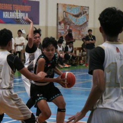 MANINE CUP 5.0 RAYAKARTA: Turnamen Basket Pelajar Penuh Gairah Kompetisi