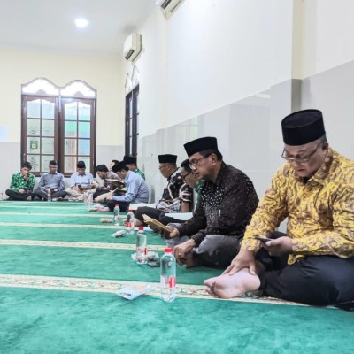 Kasi PAIS : Gemar Membaca Al-Qur'an Bisa Menghindari Penyakit Rabun Dan Pikun