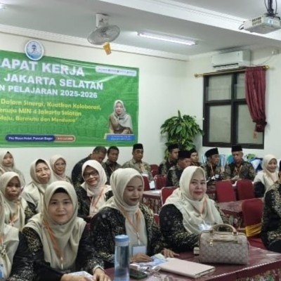 Menyambut Tahun Ajaran baru:  Guru MIN 4 Jakarta Selatan Ikuti Pelatihan Kurikulum Cinta