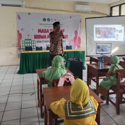 Lewat Matsama, Jihadi Bimbing Siswa Baru MIN 17 Kampus A