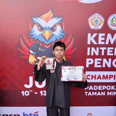 Langkah Pasti Zaid Menuju Puncak Prestasi Silat Usia Dini