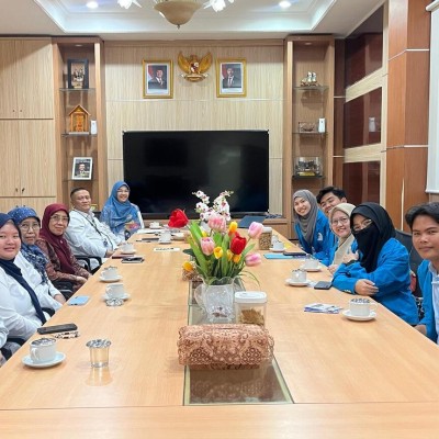 MAN 4 Jakarta Terima 5 Mahasiswa Psikologi UIN Jakarta untuk KKL