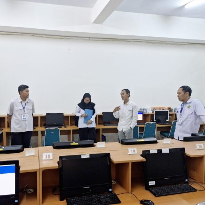 Pelaksanaan ANBK Hari Kedua di MAN 7 Jakarta Berjalan Tertib dan Lancar