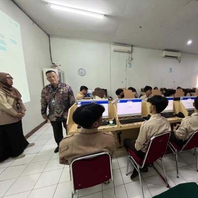 MAN 4 Jakarta Selatan Fokuskan Mutu Pendidikan Lewat ANBK 2025