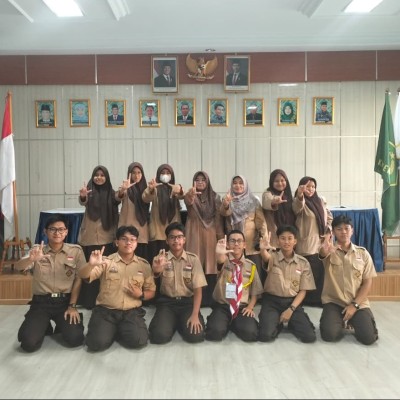 Lima Belas Siswa MAN 7 Jakarta Siapkan Diri Meriahkan Festival Panen Buku Jakarta