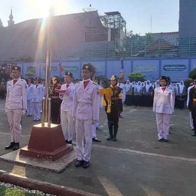 Semarak dan Khidmat Upacara HUT ke-80 Republik Indonesia di Lapangan MAN 10 Jakarta