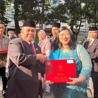 85 PNS Kemenag Jakarta Barat Terima Satyalancana Karya Satya pada HUT ke-80 RI