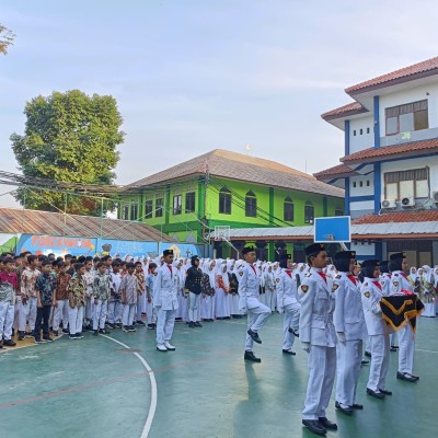 Upacara HUT ke-80 RI di MTsN 3 Jakarta Tanamkan Semangat Kebangsaan