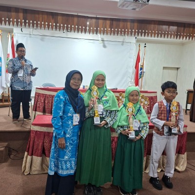 Dua Siswa MIN 14 Al-Azhar Asy-Syarif Lolos ke Olimpiade Bahasa Arab Tingkat Nasional