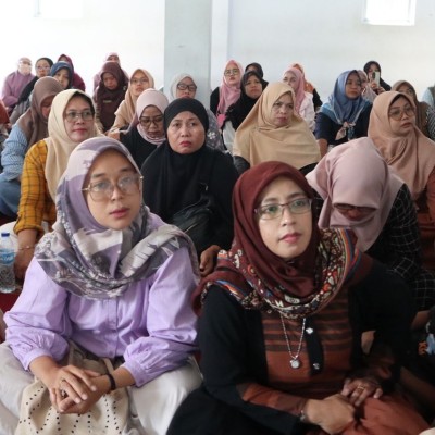 Membangun Sinergitas Madrasah dengan Orangtua Siswa