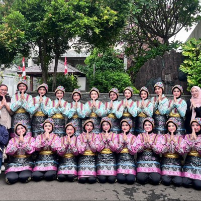 MAN 22 Jakarta Buktikan Eksistensi Lewat Tari Saman, Sabet Juara Favorit 1