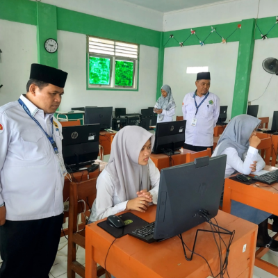 Kemenag Kepulauan Seribu lakukan monitoring Olimpiade Madrasah Indonesia (OMI) tingkat Kabupaten di MA PKU Pulau Tidung