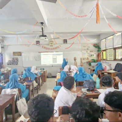 MAN 7 Jakarta Gelar Pelatihan Pemakaian Kalkulator Casio untuk Siswa Kelas XI