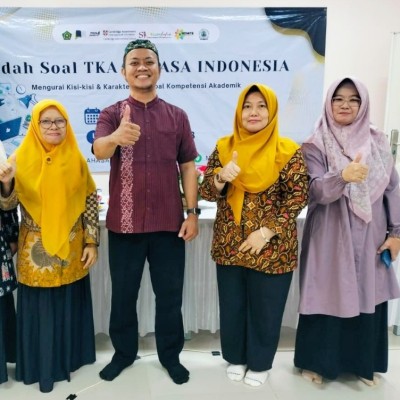 Dua Guru MAN 7 Ikuti Bedah Soal TKA Bahasa Indonesia Tingkat Provinsi