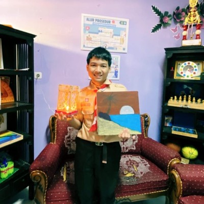 Seni Tanpa Batas: Ahmad Jahfal Bersinar dalam “Art for All” MTsN 19 Jakarta Selatan