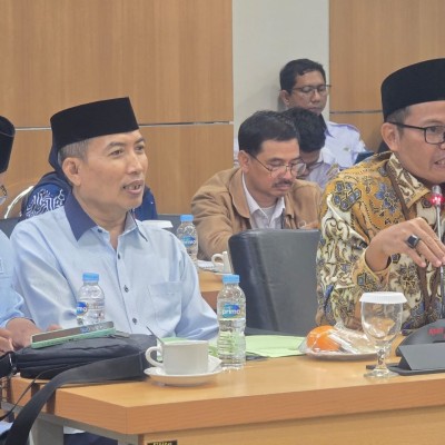 Rapat Kerja Dengan DPRD Komisi E Provinsi Jakarta, Bahas Isu Strategis Kependidikan