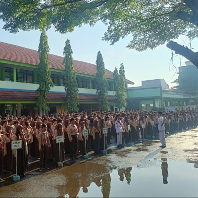 Semangat Tak Surut, MTsN 6 Jakarta Gelar Upacara Hari Kesaktian Pancasila