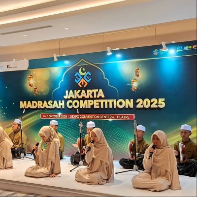 Gema Shalawat Warnai Final Hadroh JMC 2025, Semangat Dakwah Generasi Madrasah