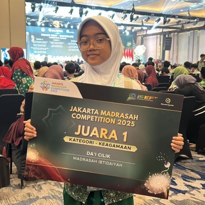 Dari Paksaan Jadi Cinta, Naila Raih Juara Dai Cilik di JMC 2025