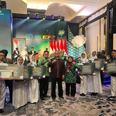 MTsN 3 Jakarta Torehkan Prestasi Gemilang di Jakarta Madrasah Competition 2025