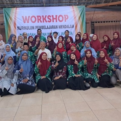 MAN 1 Jakarta Barat Selenggarakan Workshop Inovatif: Padukan Deep Learning dan Kurikulum Berbasis Cinta