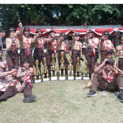 Lagi Lagi Kontingen Pramuka MTsN 26 Kepulauan Seribu Borong Piala Lomba Regu Prestasi