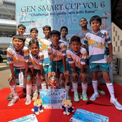 Tim Futsal MIN 4 Jakarta Selatan Raih Juara I Gen Smart Cup 2025