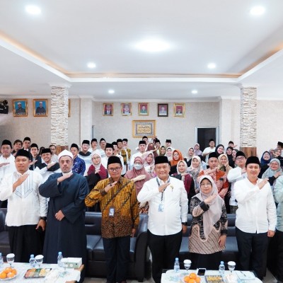 KaKanwil Kemenag DKI Jakarta Lepas 22 Siswa Madrasah Menuju Universitas dan Ma’had Al-Azhar Kairo Mesir