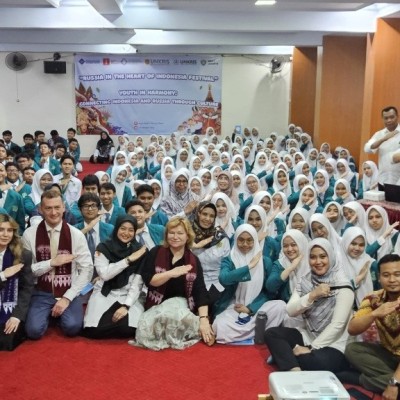 Festival Budaya Rusia di MAN 9 Jakarta, Menyatukan Hati, Membuka Jalan ke Dunia