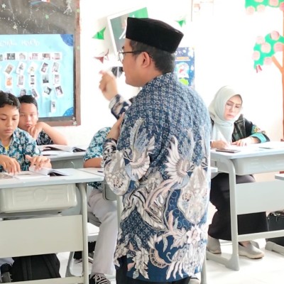 Supervisi Guru di MTsN 1 Jakarta Dorong Inovasi Pembelajaran yang Menyenangkan