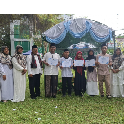 Siswa MTsN 26 Kepulauan Seribu Raih Prestasi di OMI 2025, Kasi Pendis Berikan Penghargaan