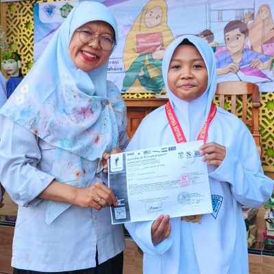 Deira Arraya Al Wafa, Siswa MTsN 32 Jakarta, Raih Juara 1 Karate Internasional Piala Kemenpora RI
