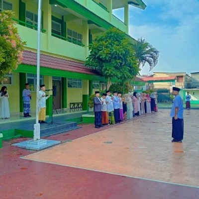 MTsN 36 Jakarta Barat Peringati Hari Santri dengan Penuh Khidmat