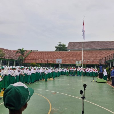 MIN 9 Jakarta Selatan Tanamkan Semangat Persatuan di Hari Sumpah Pemuda ke-97