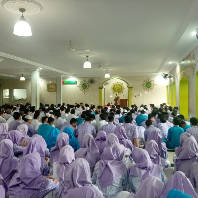 Kegiatan Pagi MAN 7 Jakarta Bahas Tingkatan Iman dari Kitab Safinatun Najah