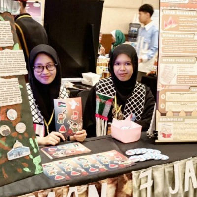 Siswa MAN 7 Jakarta Raih Penghargaan Honorable Mention di LKTI Kreasi 2025