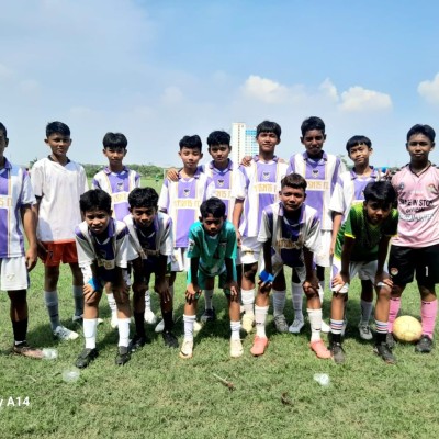 Tim Sepak Bola MTsN 15 Jakarta Utara Raih Juara Turnamen Pelajar Rorotan 2025